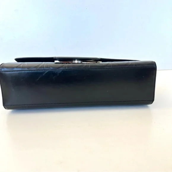 SALVATORE FERRAGAMO Black Smooth Leather Signature Gancini Pattern Shoulder Bag